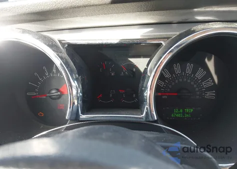 2005 Ford Mustang Gt Deluxe/Gt Premium z USA, uszkodzony, nr VIN 1ZVFT82H455127716